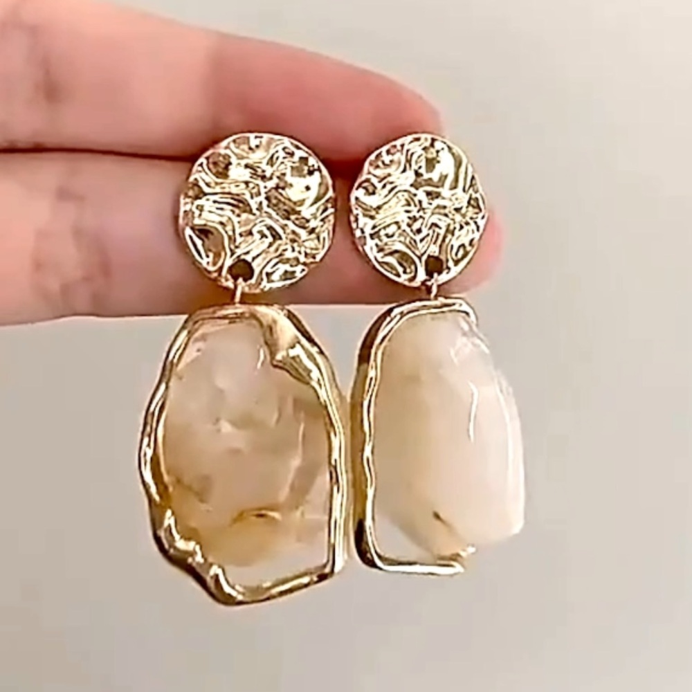 Vintage Gold-Toned Textured Geometric Pendant Dangle Earrings